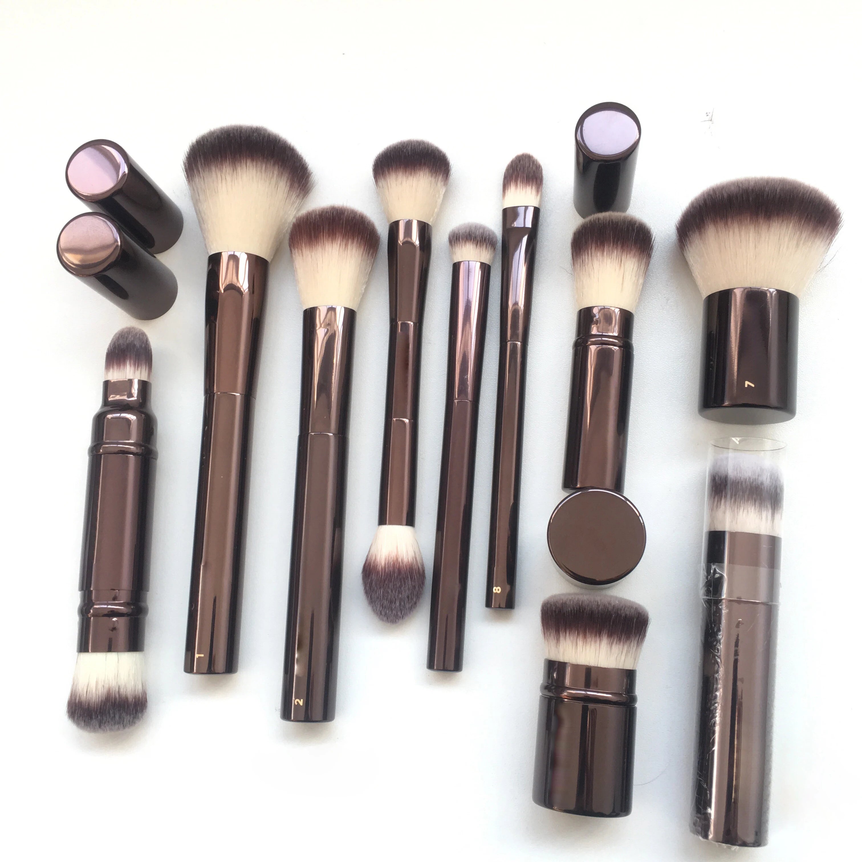 NoviaGlow Pro Makeup Brush – Foundation, Contour & Blush Applicator