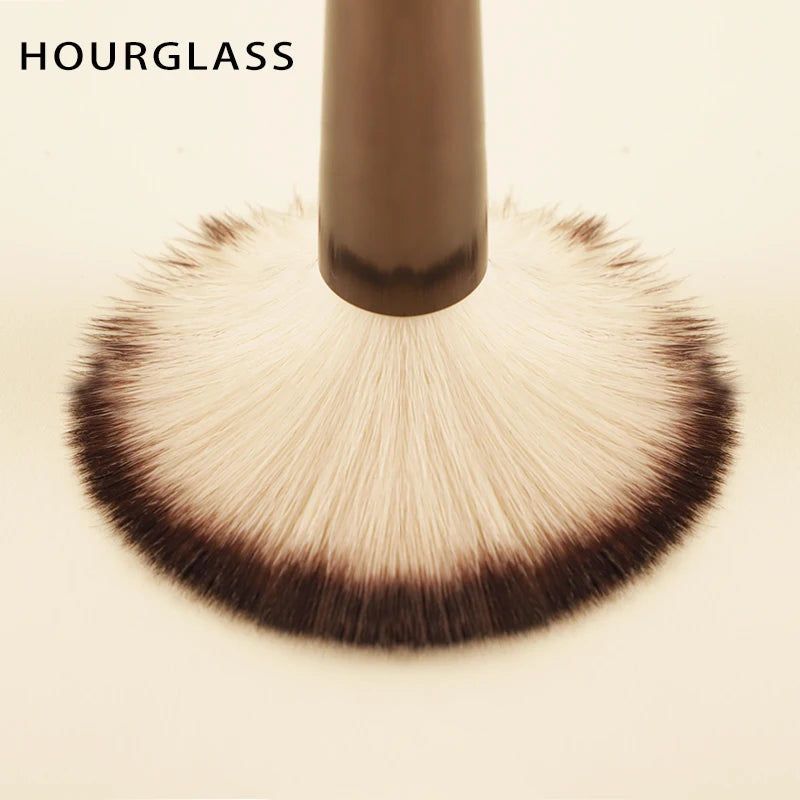 NoviaGlow Hourglass Makeup Brush – Professional Retractable Brush for Foundation, Powder, Blush, Bronzer, Eyeshadow & More