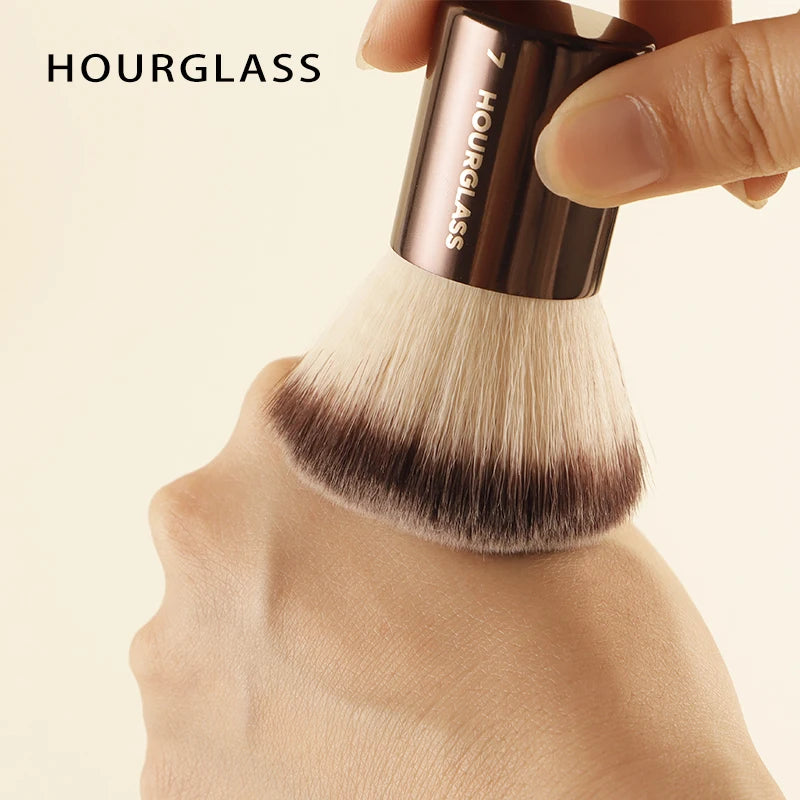 NoviaGlow Hourglass Makeup Brush – Professional Retractable Brush for Foundation, Powder, Blush, Bronzer, Eyeshadow & More