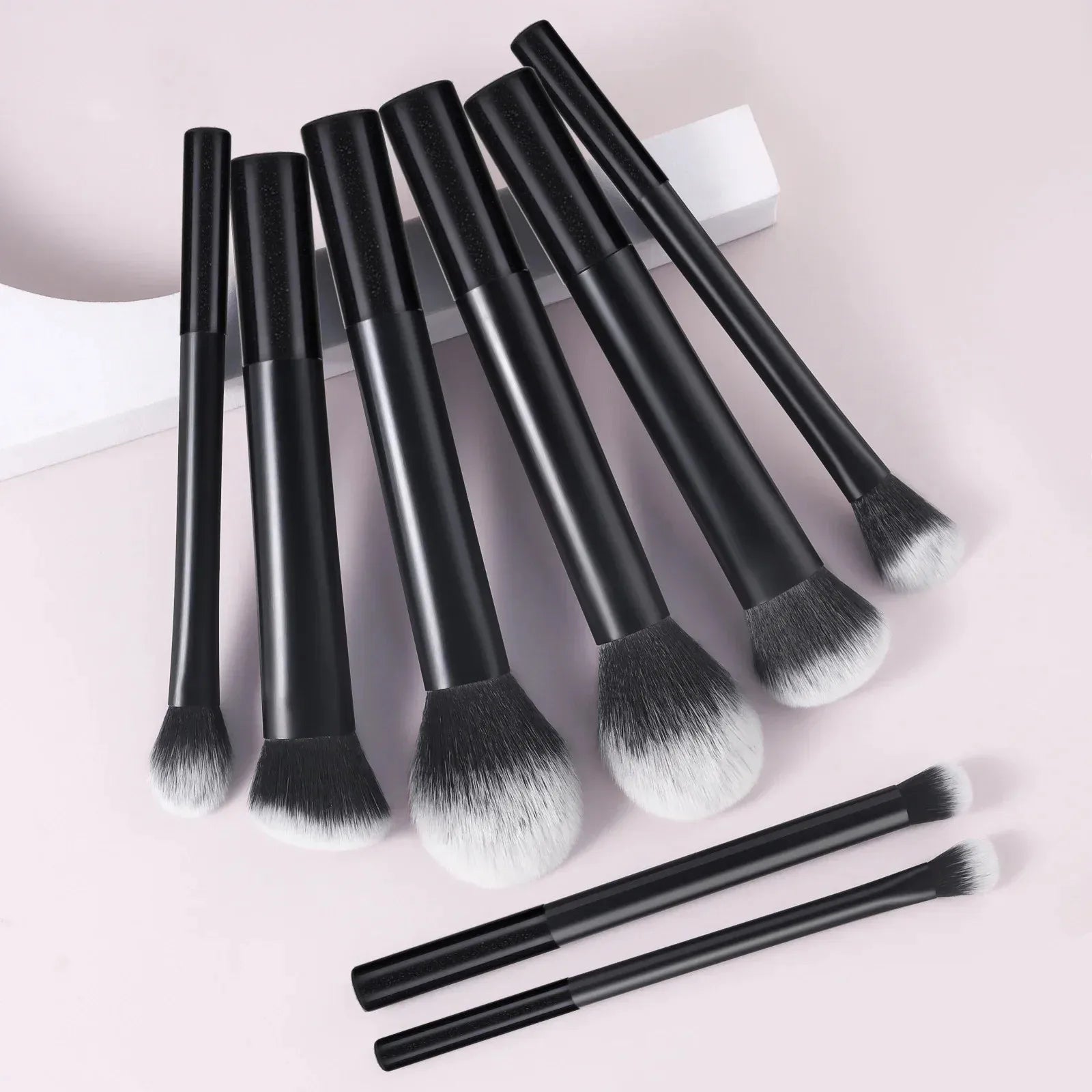 NoviaGlow 8pcs Professional Makeup Brush Set – Soft Synthetic Bristles, Cruelty-Free, Easy to Clean, for Foundation, Blush & Eyeshadow