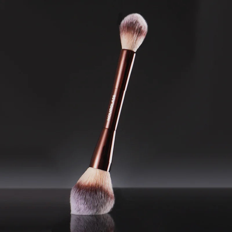 NoviaGlow Pro Makeup Brush – Foundation, Contour & Blush Applicator