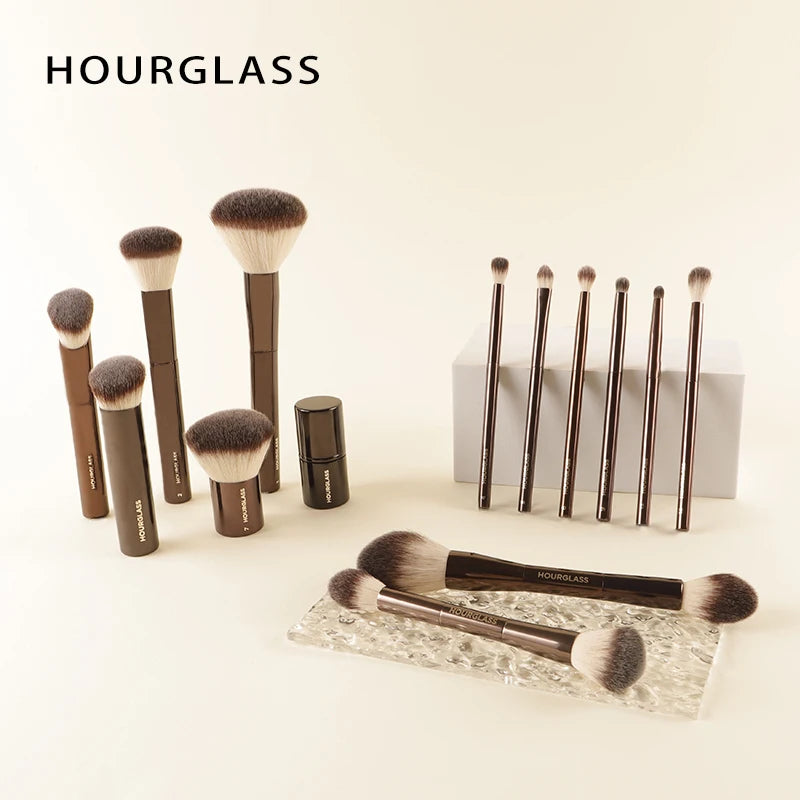 NoviaGlow Hourglass Makeup Brush – Professional Retractable Brush for Foundation, Powder, Blush, Bronzer, Eyeshadow & More