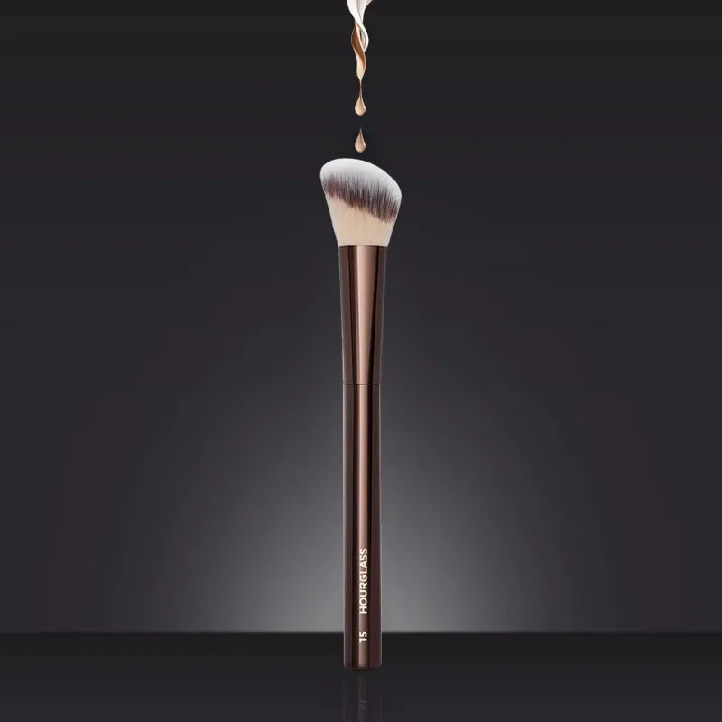NoviaGlow Pro Makeup Brush – Foundation, Contour & Blush Applicator