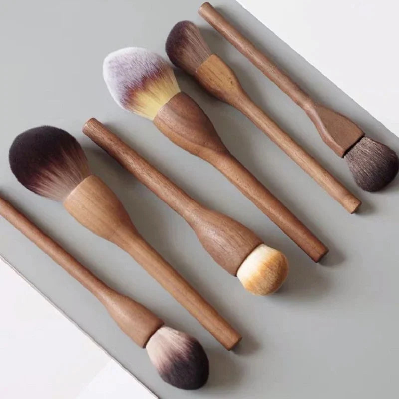 NoviaGlow European Vintage Walnut Wood Handle Makeup Brush – Ultra-Soft Powder, Blush, Contour & Foundation Brush