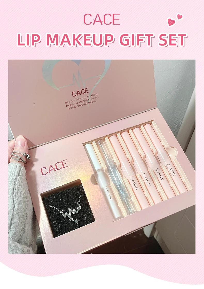 NoviaGlow travel makeup set